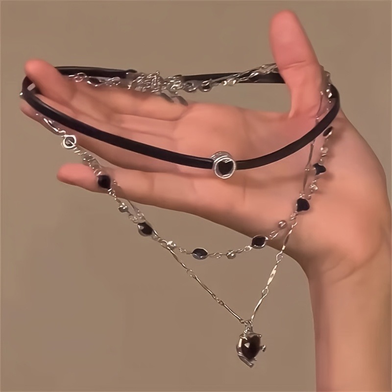 Formal Wear Jewelry For Women - Collana Gotica a Strati a Forma