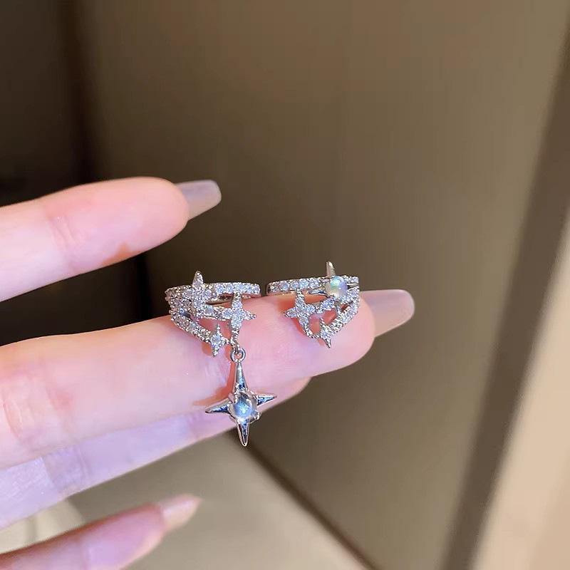 Orecchini Minimalisti con Zirc - Formal Wear Jewelry For Women recensione e prezzo